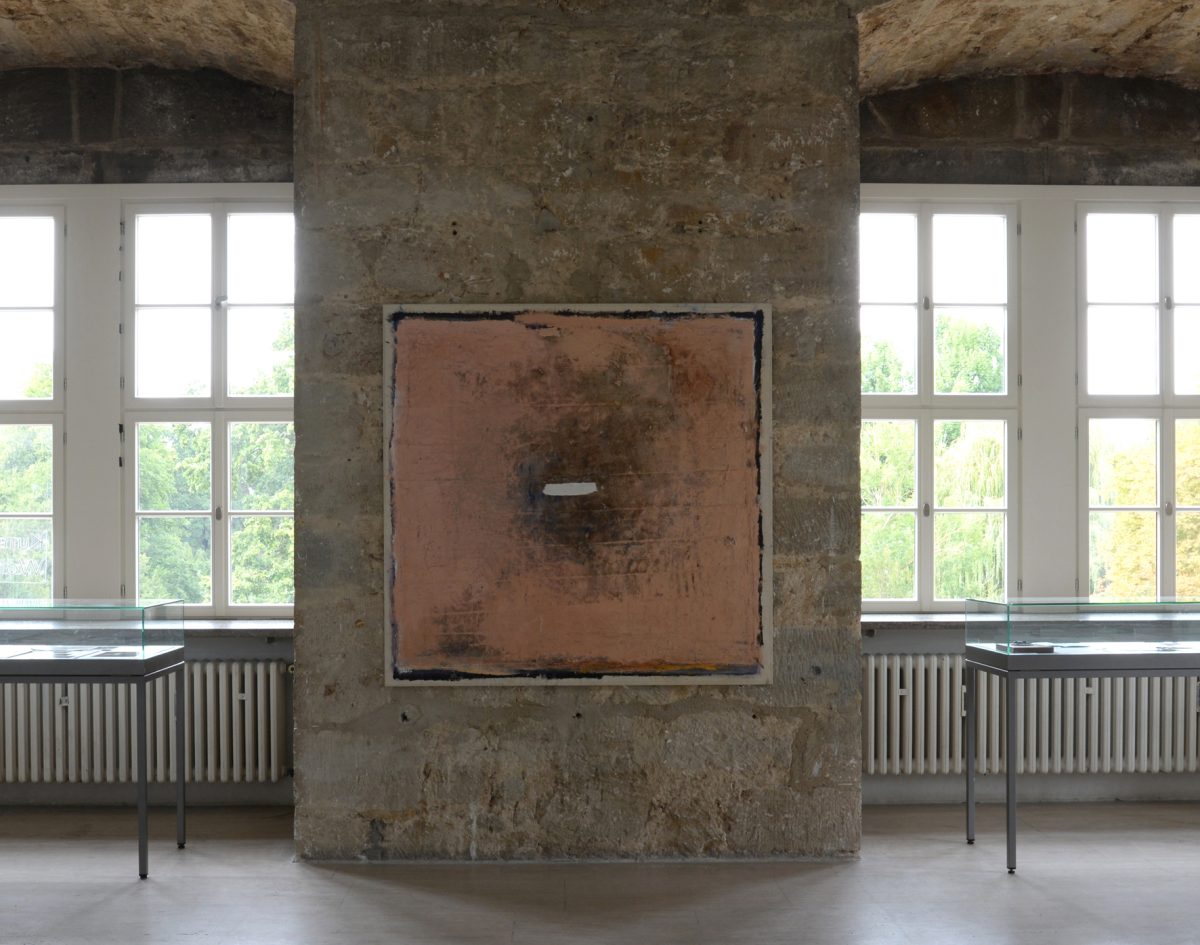 20 Meditation 1996 Vitrinen Ausschnitt